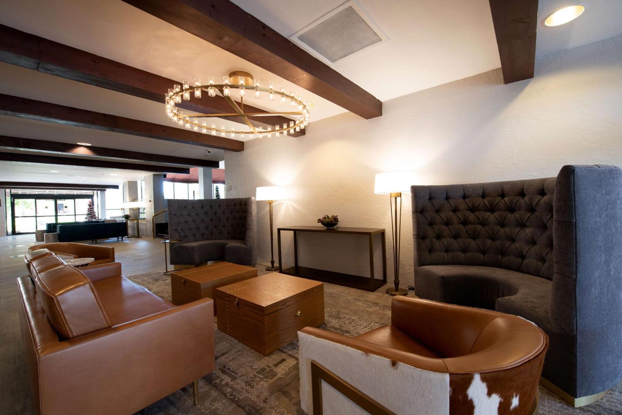 Hotel Doubletree By Hilton Tucson-Reid Park Exterior foto