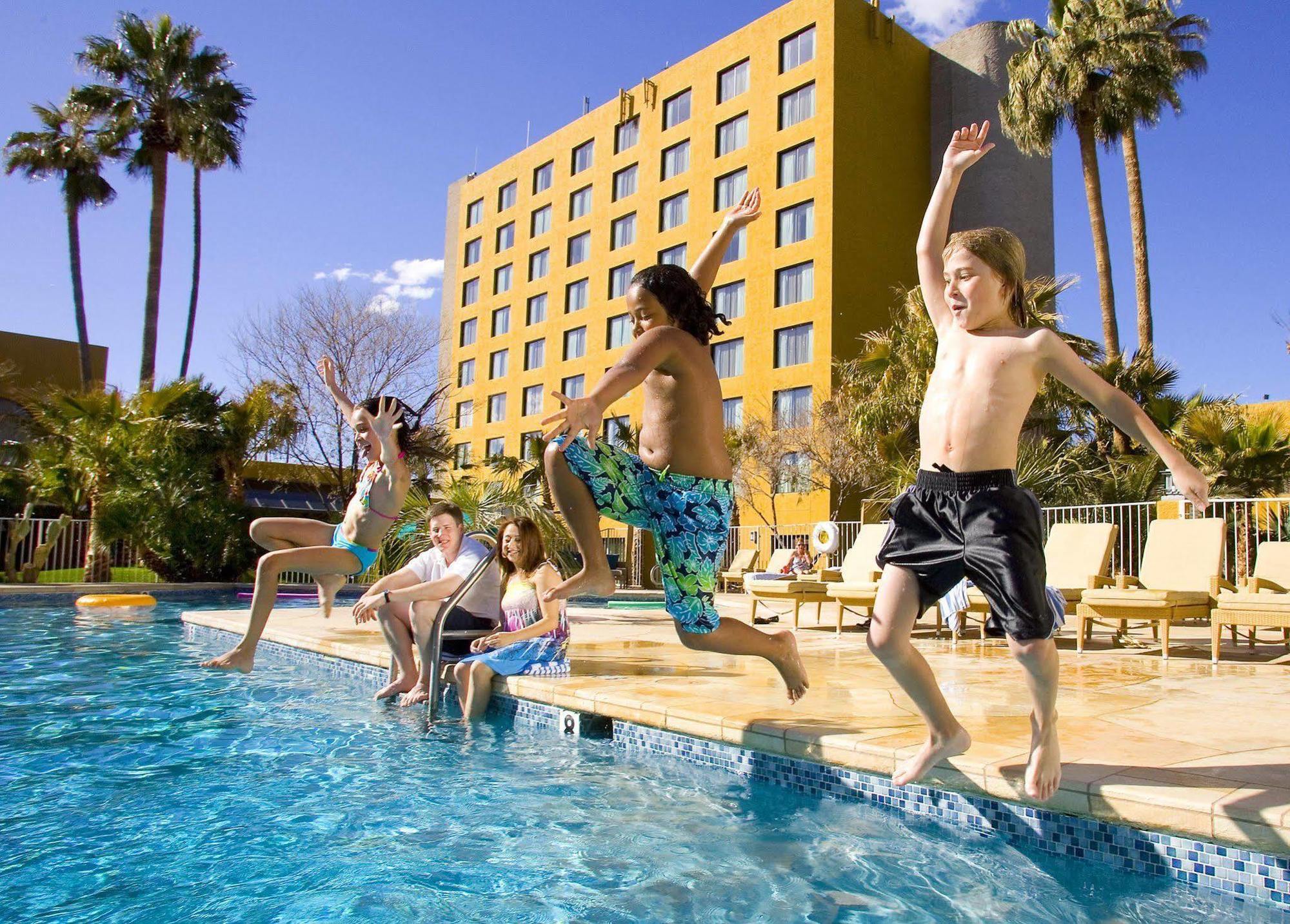 Hotel Doubletree By Hilton Tucson-Reid Park Facilidades foto